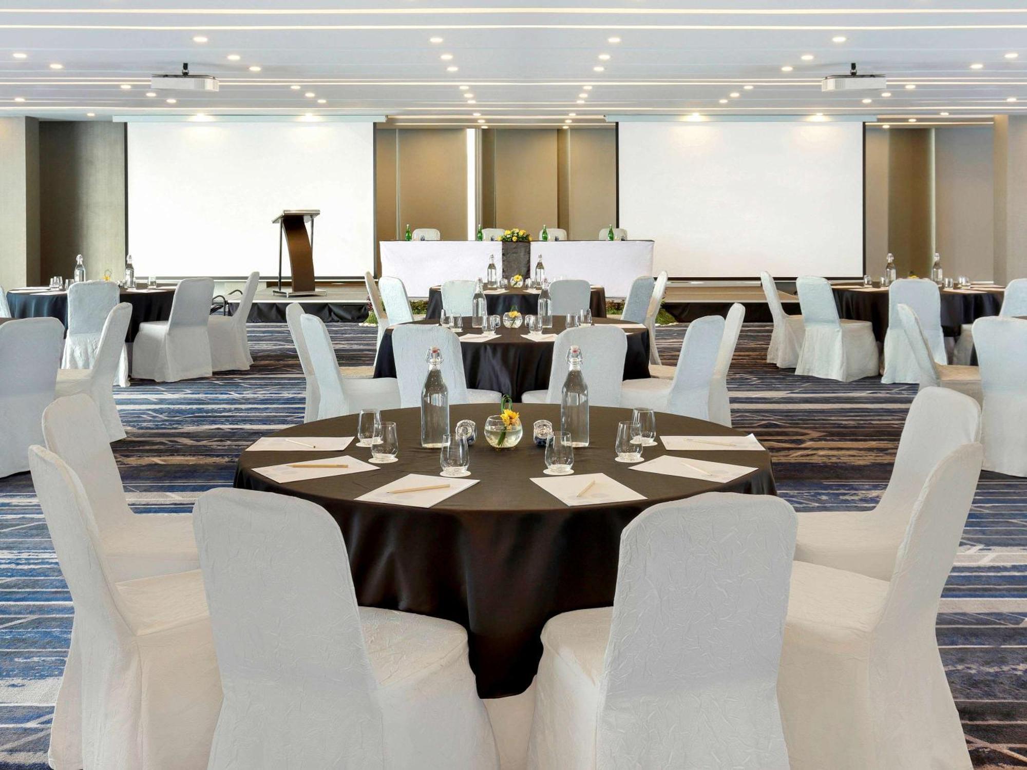 Novotel Jakarta Cikini מראה חיצוני תמונה